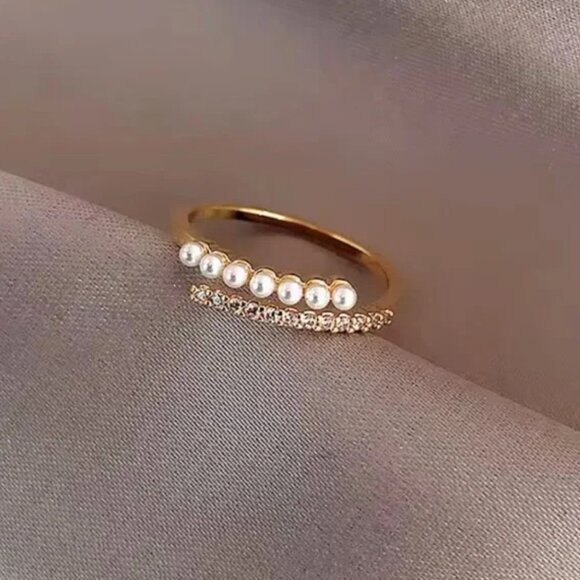 14K Gold Filled Pearl Detailing Ring - Picture 2 of 3